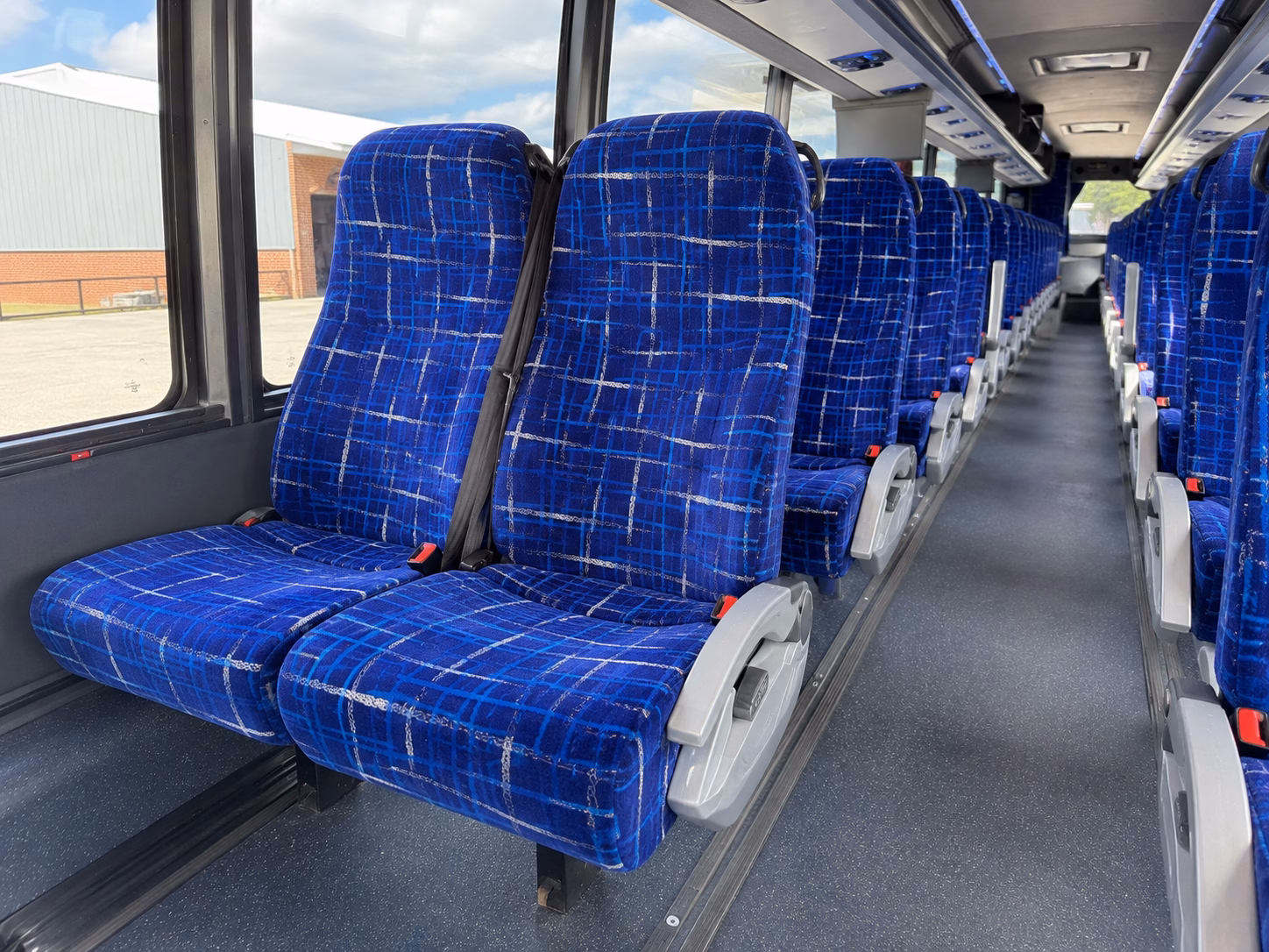 amarillo parking shuttle and park and ride bus rentals